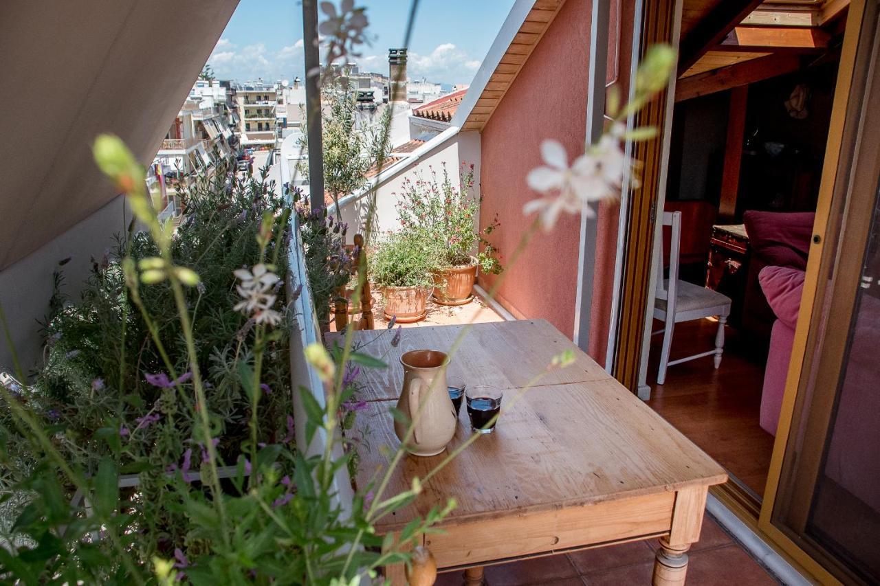 Country Style Attic In The Heart Of Preveza Apartment Luaran gambar